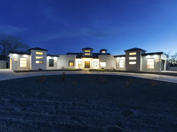 9328 Oakland Ave NE, Albuquerque, NM 87122