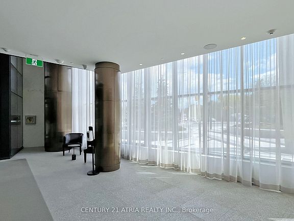 5th image of 585 Bloor St E #420