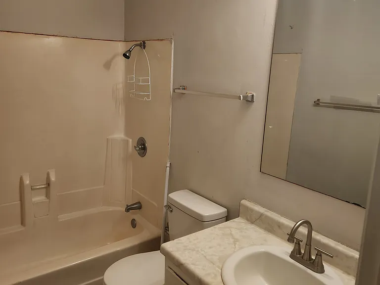 3109 Wildwood Dr — Photo 4