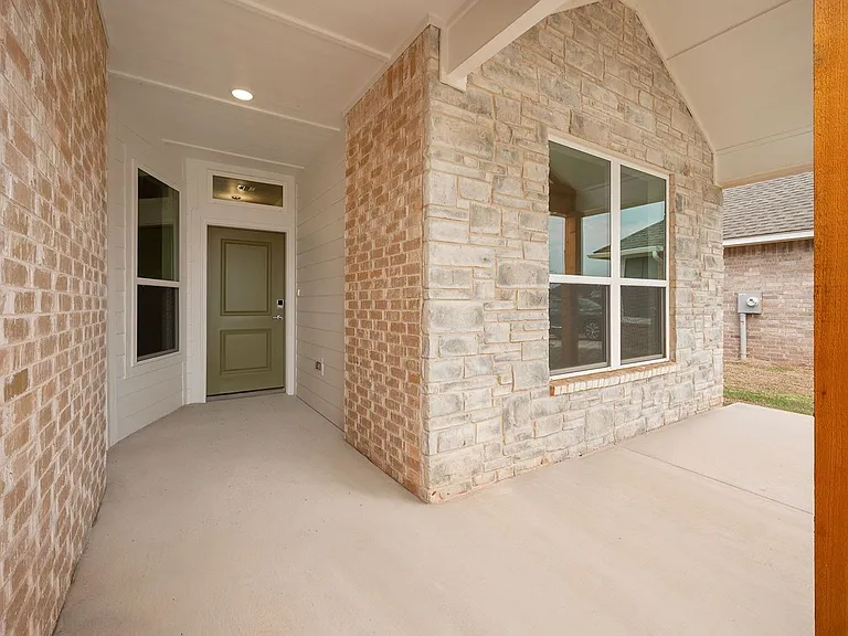 4909 Misty Wood Ln — Photo 10