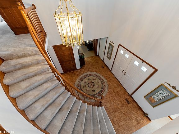 2nd image of 4017 Mitchell Dr