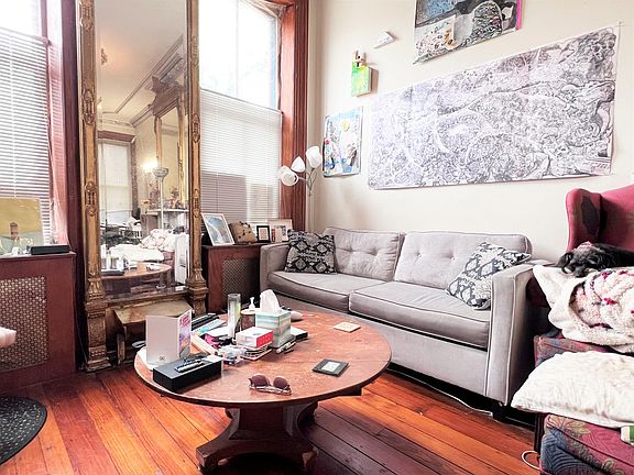 3rd image of 1906 W Girard Ave #1F