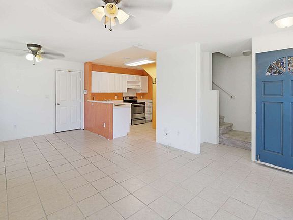 2nd image of 91-1031 Kaimalie St APT 4J1
