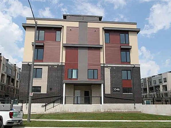 3546 Colonial Dr #14, Mississauga, ON L5L 0C1