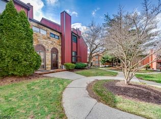 99 Wimbledon Sq, Hackettstown, NJ 07840