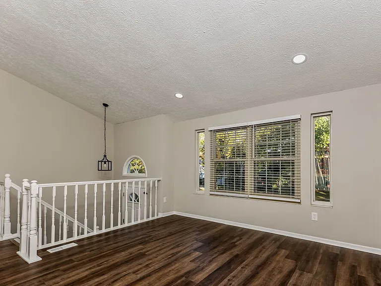 5305 Davidson Rd — Photo 3