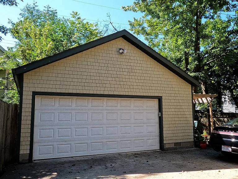 1652 Hillcrest Rd #3 — Photo 8