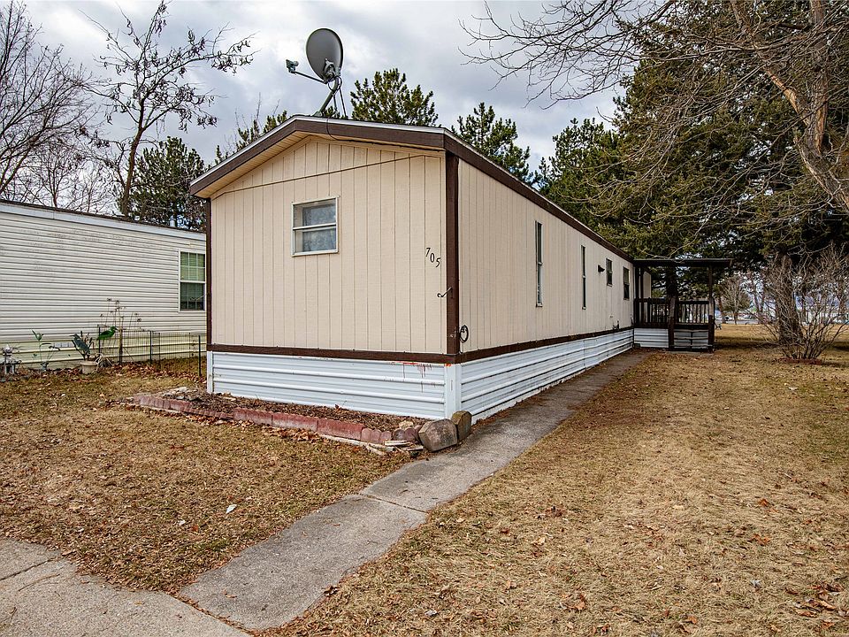 1st image of 705 E Travois