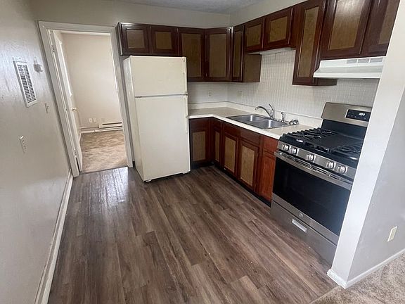 3rd image of 2109 Todd Dr #2