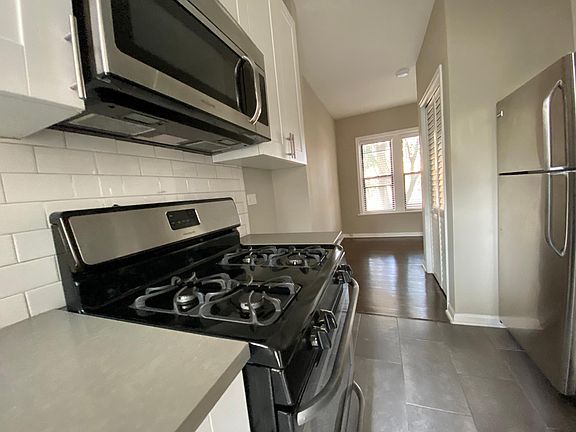 3rd image of 3427 N Elaine Pl #2