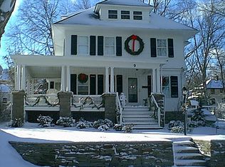 9 Chatham St, Chatham, NJ 07928