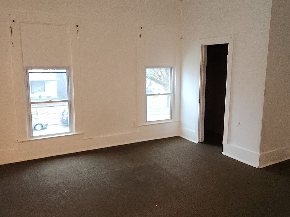 2nd image of 1427 North St #2