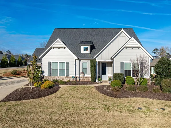 1231 Hidden Hills Cir, Greensboro, GA 30642