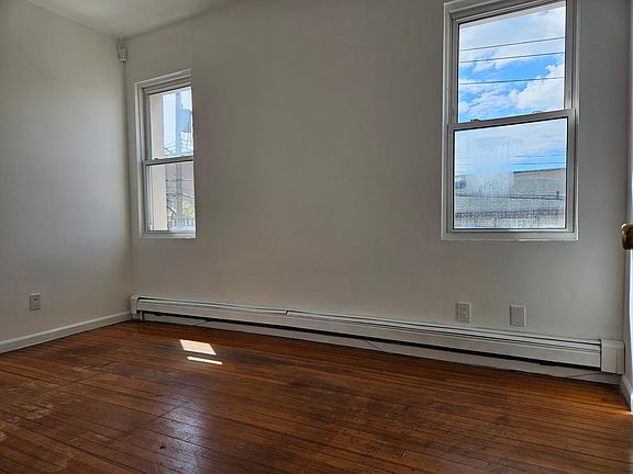 2nd image of 303 Bradley Ave Floor 2