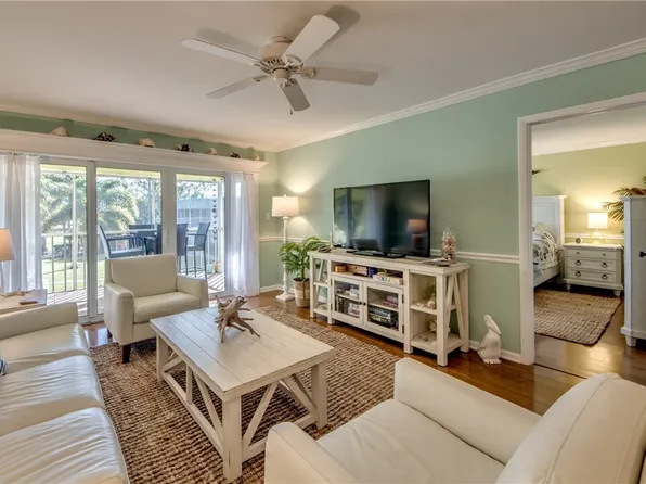 6725 Winkler Rd APT B202, Fort Myers, FL 33919