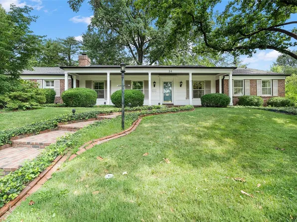 24 York Hills Dr, Saint Louis, MO 63144