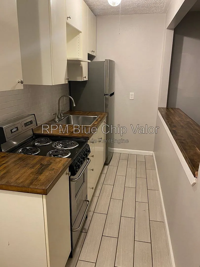 1 bed, 1.0 bath, 550 sqft, $950 — Photo 3
