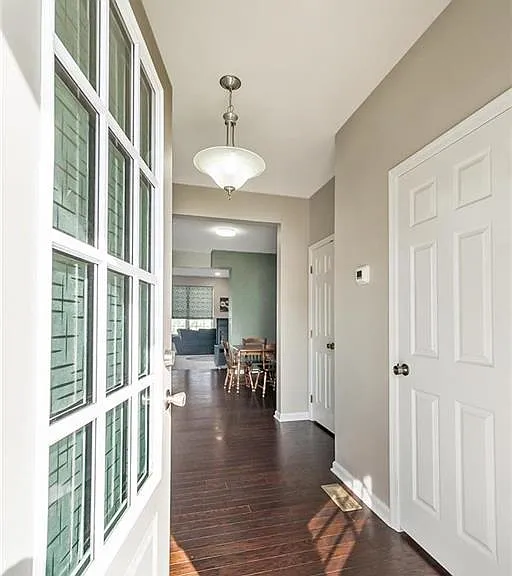 1419 Black Forest Dr — Photo 4