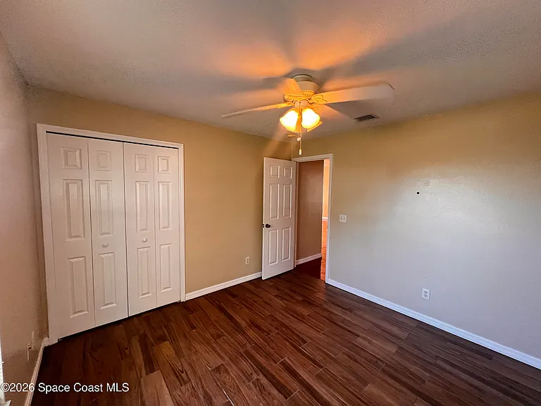 1960 Myrtle Ct NE — Photo 13
