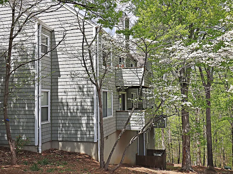 1242 Clifden Grn — Photo 3