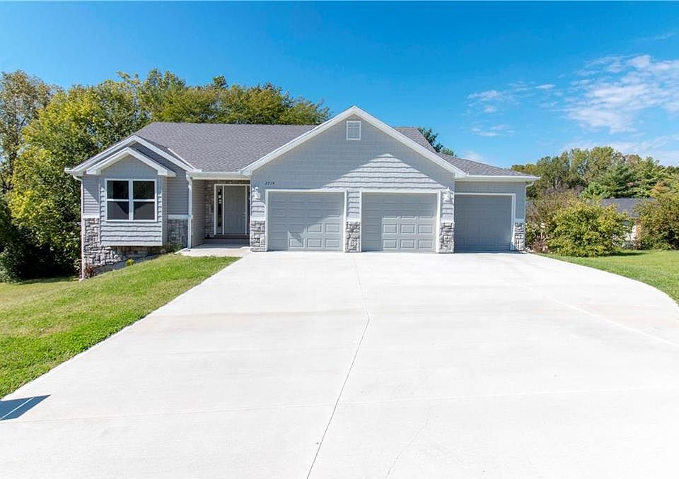 1st image of 2714 Coop Dr