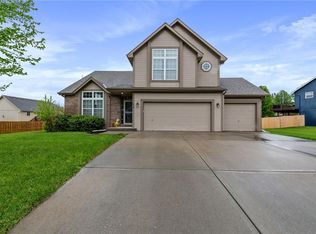 11100 N Madison Ave, Kansas City, MO 64155