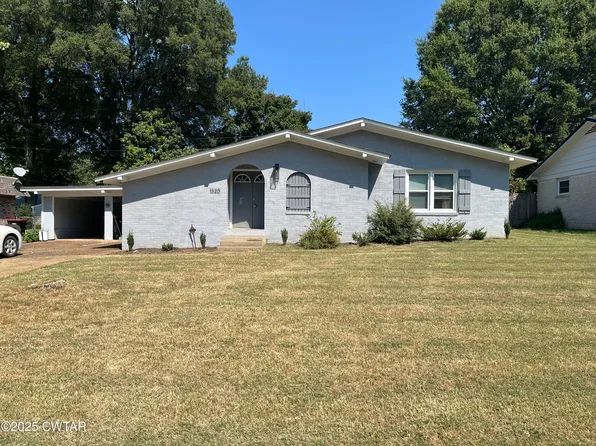 1320 Eastview Dr, Humboldt, TN 38343