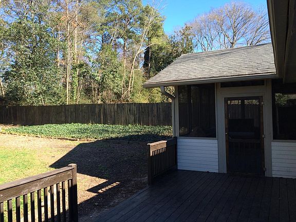 Exterior rear deck