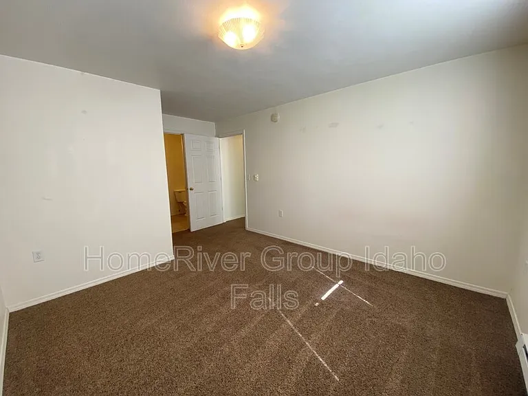 3184 Chasewood Dr — Photo 10