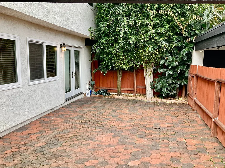 10769 Cariuto Ct — Photo 24