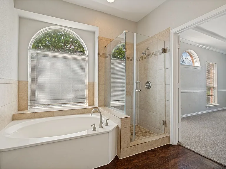 305 Boulder Creek Dr — Photo 16