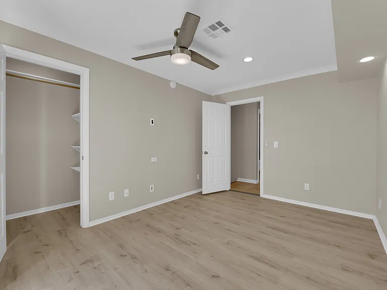 710 Tam O Shanter — Photo 17