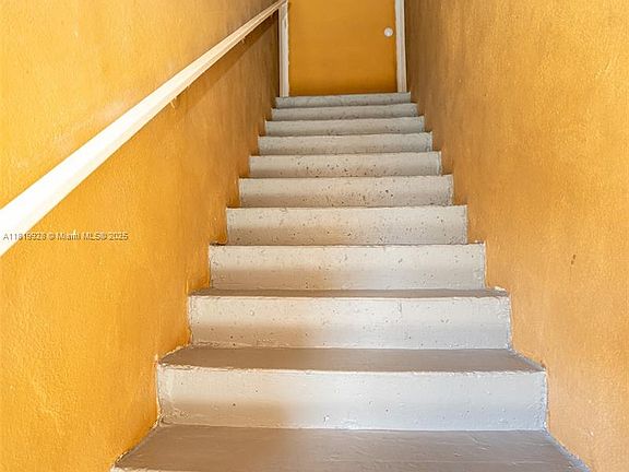 5th image of 2740 W 62nd Pl APT 201
