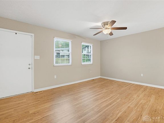 4th image of 838 Maid Marion Ct