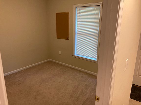 5th image of 813 Giles Rd