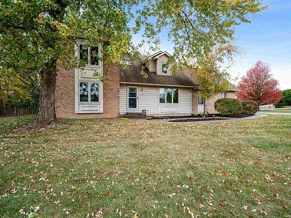 2nd image of 6725 Lakewood Ct