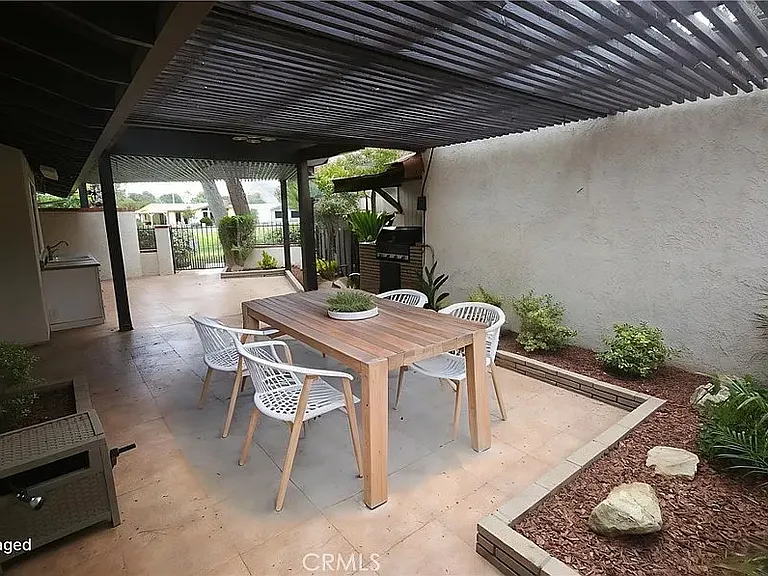 1457 Seven Hills Dr — Photo 13