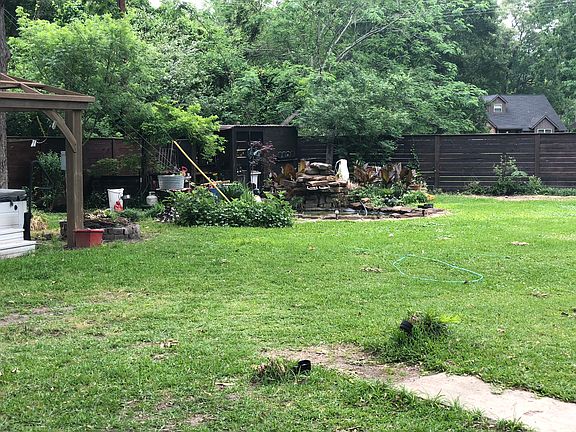 4th image of 617 Mosswood Dr