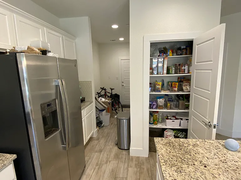 11312 Gadsen Ln — Photo 7