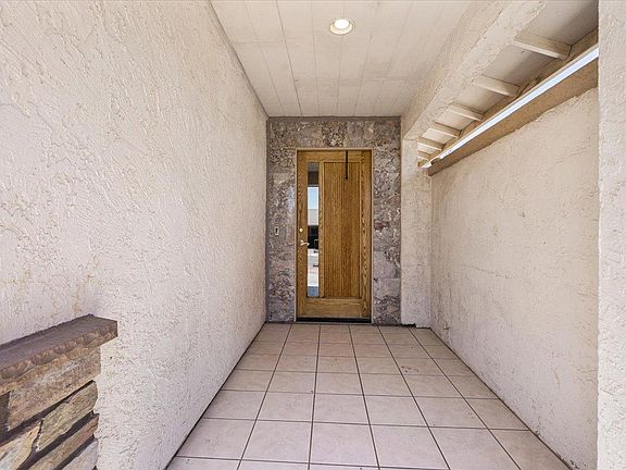 4th image of 8678 E Roosevelt Cir