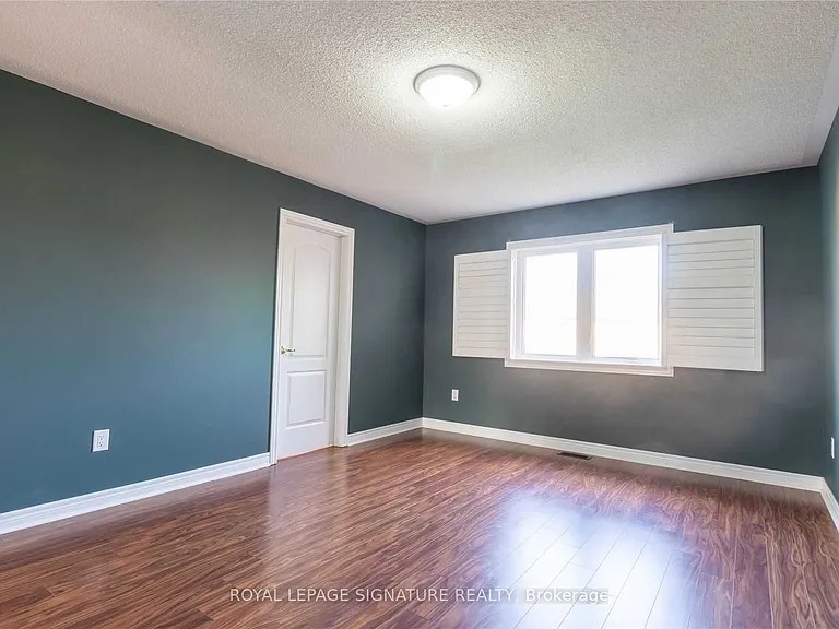 128 Holmes Cres — Photo 17