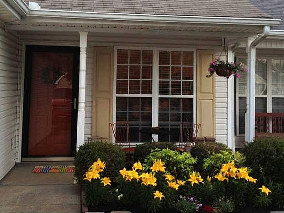 2nd image of 2070 Stoney Meadow Dr