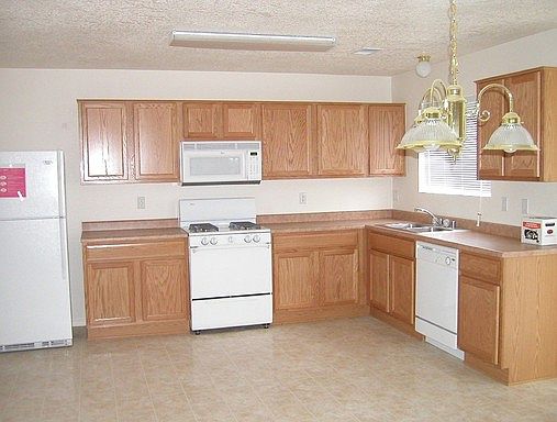 4th image of 8519 Vista Penasco Ave SW