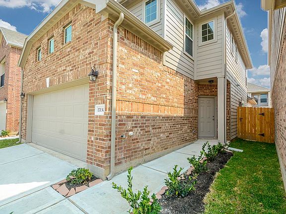 3rd image of 17130 Taffaine Dr