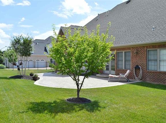 2nd image of 4660 Estate Dr