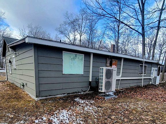 4th image of 8090 Fir Mac Rd