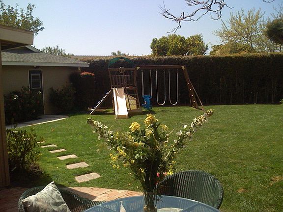 3rd image of 4102 Moraga Ave