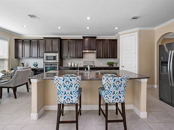 2nd image of 25711 Oakwood Knoll Dr