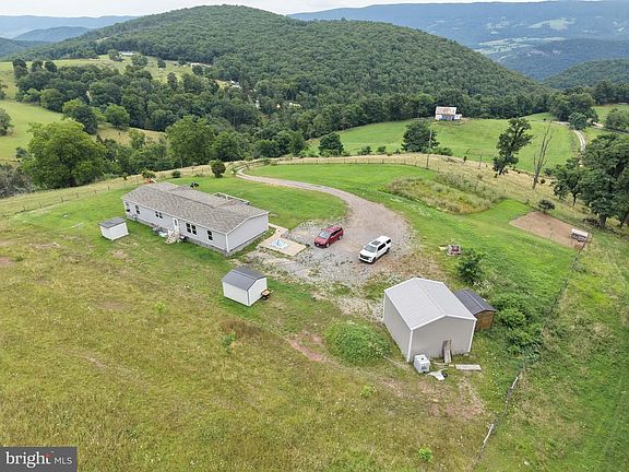 3rd image of 9848 Lower Timber Ridge Rd