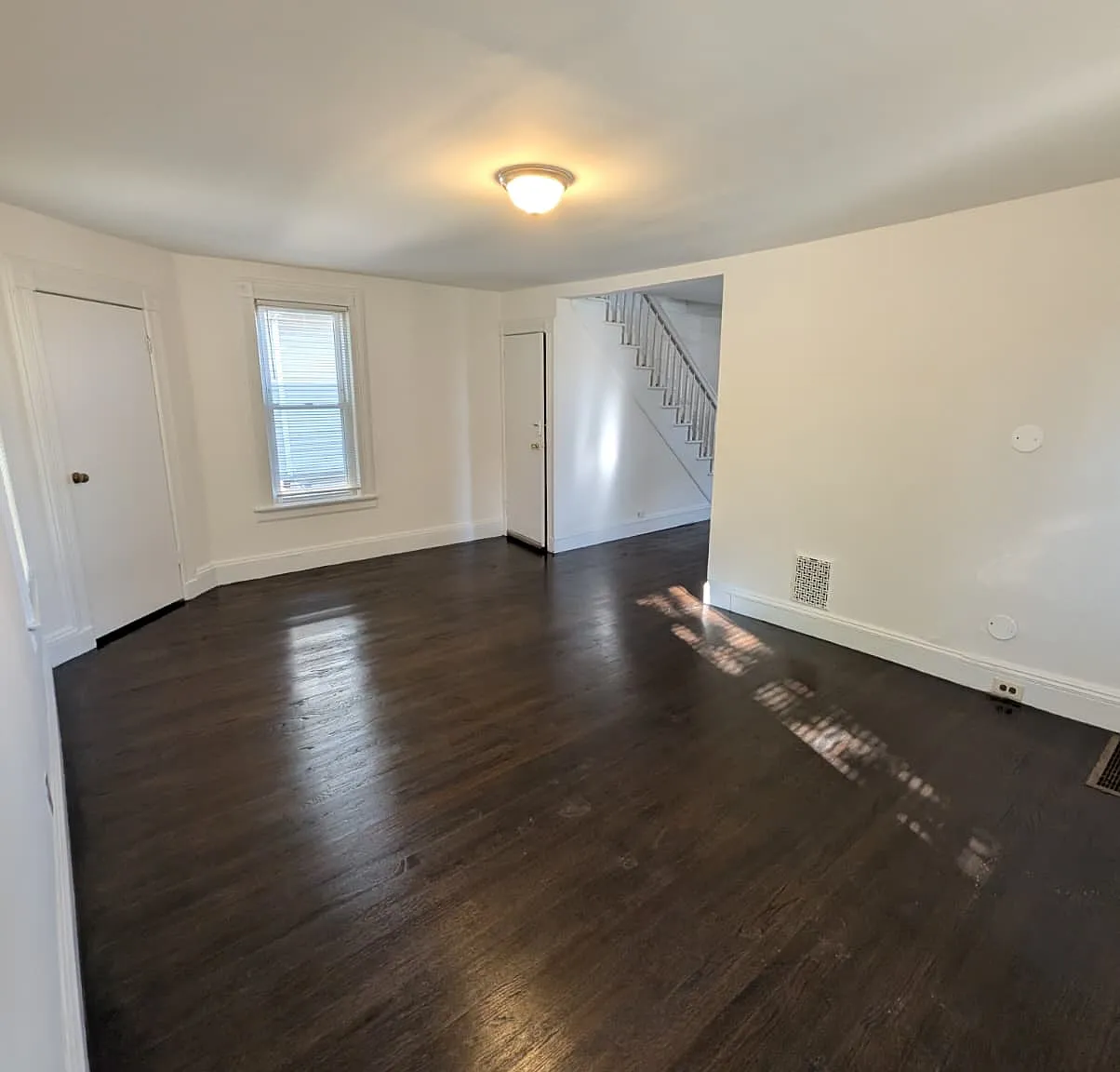 3 bed, 1500 sqft, $3,000 — Photo 3